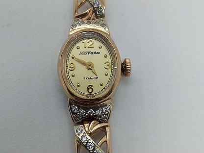 Золотые часы с браслетом Мактайм 585