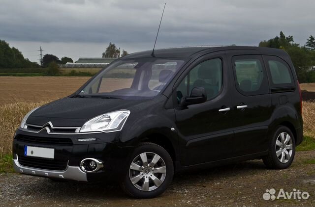 Лобовое стекло Citroen Berlingo