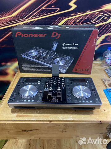 Dj контроллер pioner XDJ R-1