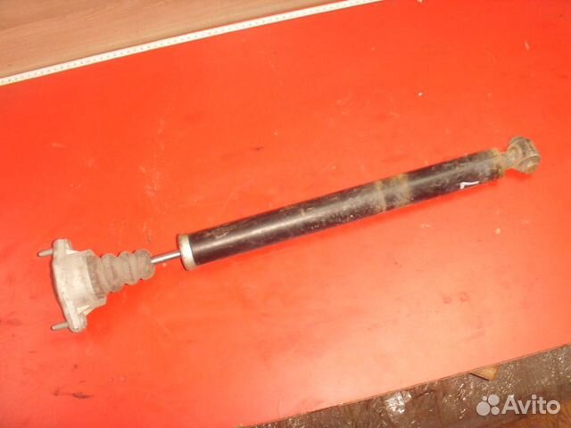 Амортизатор задний A2043200331 Mercedes C (W204)