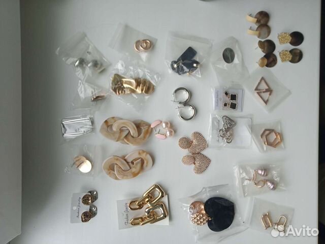 Минималистичные украшения серёжеки