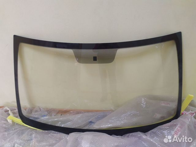 Стекло ветровое renault Logan 8200211045