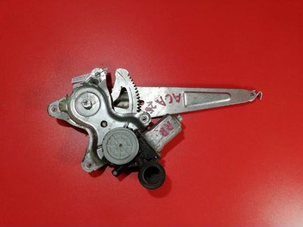 Стеклоподъемник задний правый Toyota Rav4 ACA26