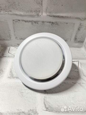 Светильник светодиодный с лампой GX53 встраиваемый