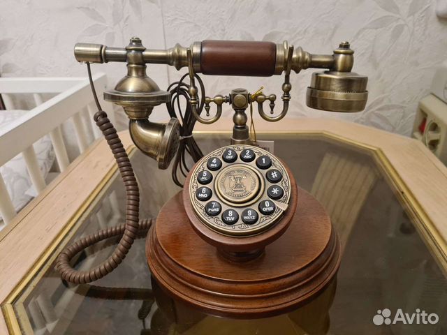 Ретро телефон
