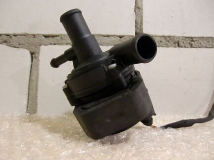 Насос церкуляционный Mercedes Benz