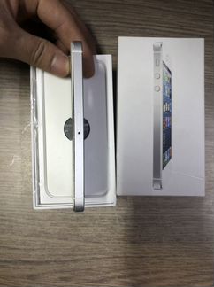 iPhone 5 32gb silver в отлч состоянии