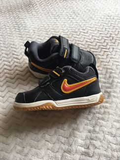 Кроссовки Nike