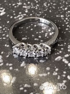 Золотое кольцо с бриллиантами