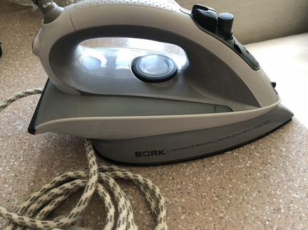 Утюг bork