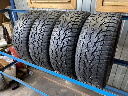 Комплект 215/50R17 Toyo observe G3- Ice