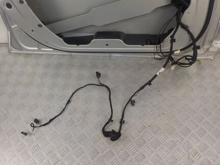 Дверь передняя левая Mercedes C W205