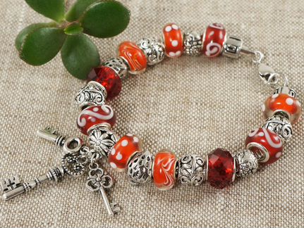 Браслет с шармами Красный рубин