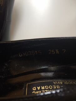 Туфли новые лакированные черные