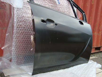 Дверь правая опель мерива В 13408829 нов оригинал