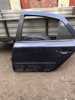 Задняя левая дверь Рено Лагуна2 хэтчбек