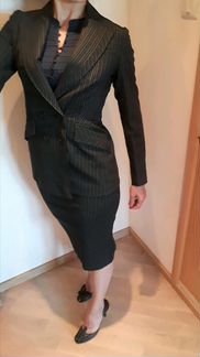 Дел костюм Karen Millen 10UK и блузка шелк
