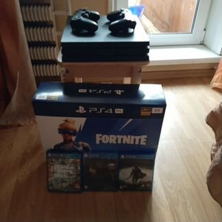 Sony PS4 pro 1 тб купленная в январе 2020 с 2 dual