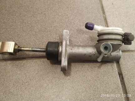 Главный цилиндр сцепления volvo