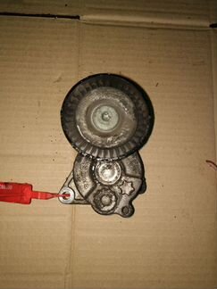 Механизм натяжения ремня, цепи Mercedes-Benz C-Кла