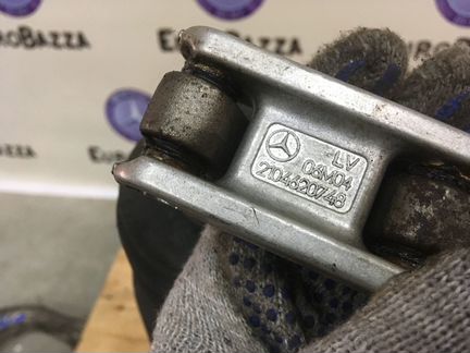 Рулевой карданчик Mercedes W210
