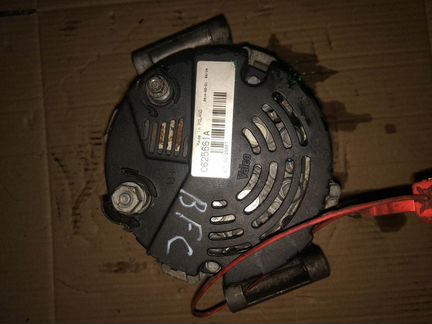 Генератор на Audi A4 B6 2004г