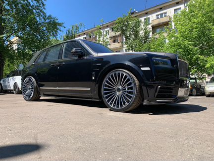 Тюнинг Rolls Royce cullinan Mansory