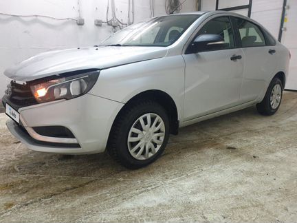 LADA Vesta 1.6 МТ, 2019, битый, 15 000 км