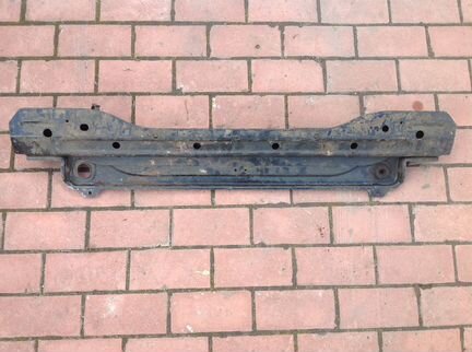 Нижняя планка кронштейн Мерседес GL164