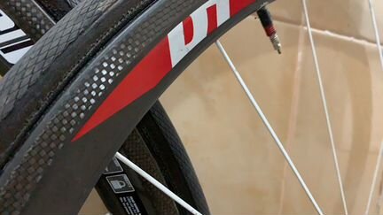 Шоссейные колеса DT Swiss RRC 32 Dicut