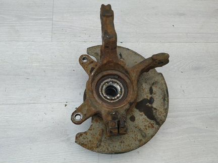 Кулак передний правый 4511179J51 Suzuki SX4