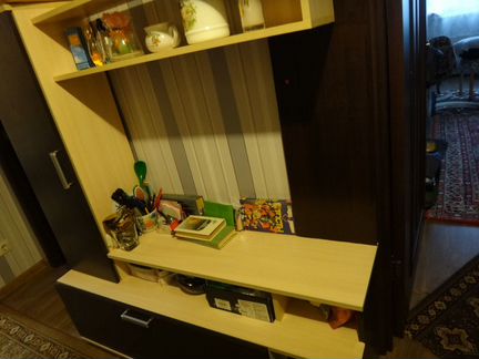 Стенка коричнево бежевая в отличном состоянии