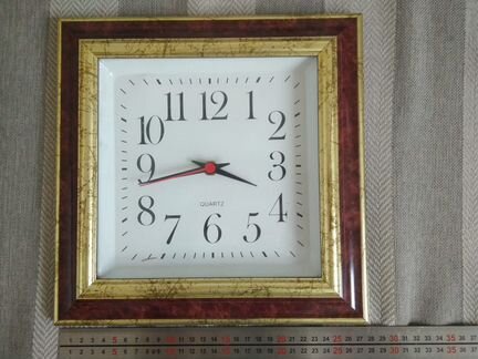Часы настенные кварцевые