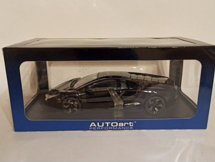 Lamborghini Reventon Black 1:18 Autoart
