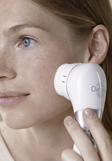Аппарат для очищения и массажа кожи лица “Clariski