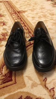 Новые кажаные мужские ботинки на шнурках