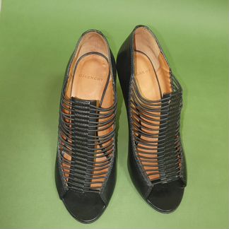 Босоножки- туфли givenchy