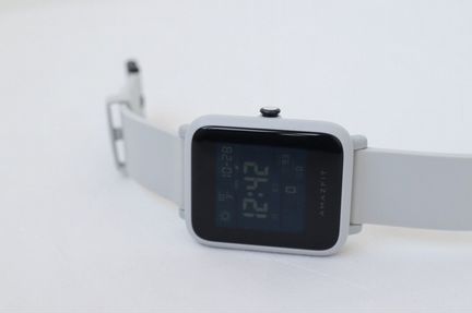 Умные часы Amazfit Bip S