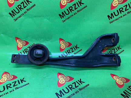 Крепление редуктора Mercedes V-Class W639 112.951