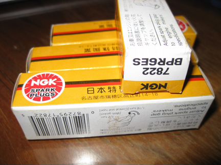 4 свечи 7822 NGK BPR6ES