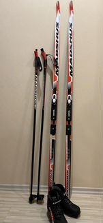 Лыжи, палки, ботинки