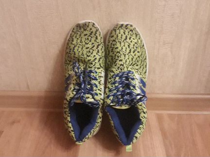 Кроссовки