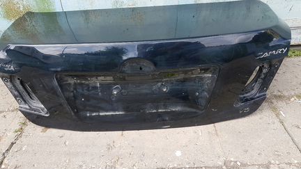 Toyota Camry 40 крышка багажника