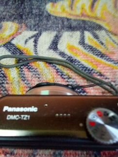 Компактный фотоаппарат