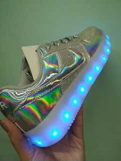 Светящиеся кроссовки на пульте Nike серебро(36-41)