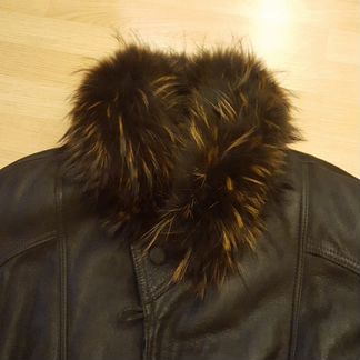 Кожаная куртка зимняя 52 разм