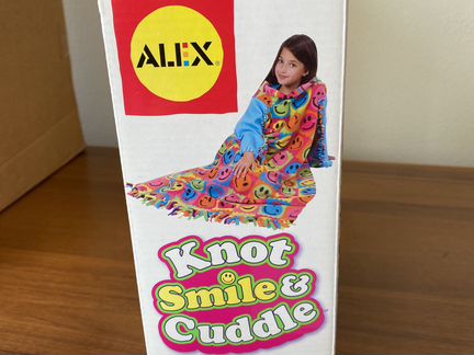 Плед своими руками без шитья Alex