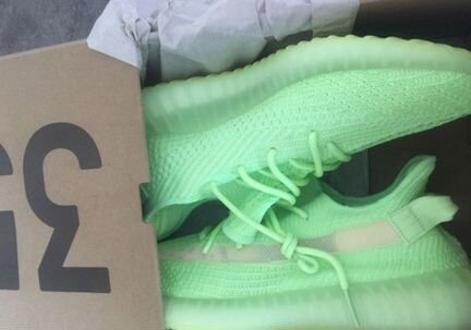 Adidas Yeezy Boost 350 V2 glow in the dark