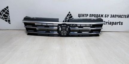 Решетка радиатора Volkswagen Tiguan 2 Тигуан 2