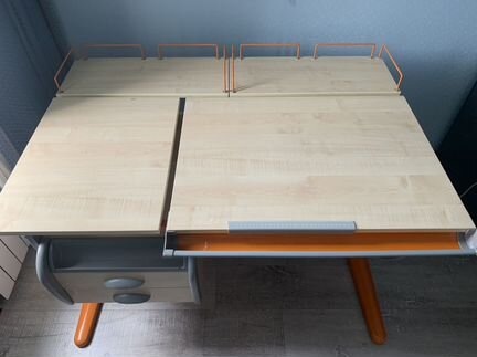 Стол письменный детский синий